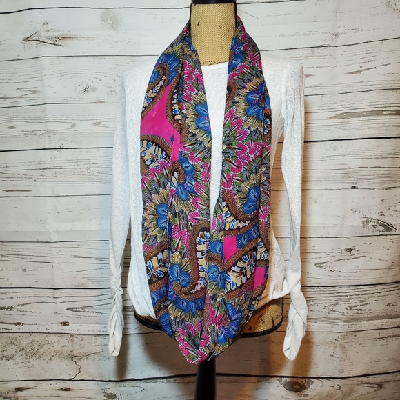 Accessories - Lavello Infinity Scarf